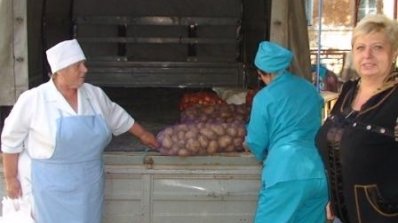 АТ «Вінницяобленерго» – personal account, transmit meter readings, call center 0 (800) 217-217 "Не збідніє рука, що дає"._8