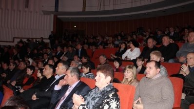 АТ «Вінницяобленерго» – особистий кабінет, передати покази лічильника, кол-центр 0 (800) 30-95-95 Благодійниками не народжуються, ними стають_6