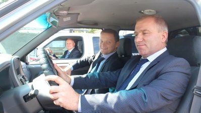 АТ «Вінницяобленерго» – особистий кабінет, передати покази лічильника, кол-центр 0 (800) 30-95-95 Нові автомобілі - енергетикам_10