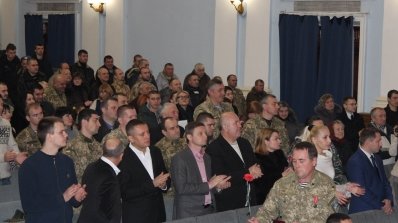 АТ «Вінницяобленерго» – особистий кабінет, передати покази лічильника, кол-центр 0 (800) 30-95-95 Андрій Поліщук взяв участь у заходах, присвячених Дню захисників Донецького летовища _15