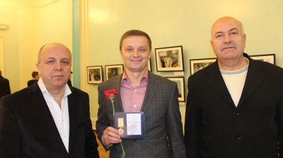 АТ «Вінницяобленерго» – особистий кабінет, передати покази лічильника, кол-центр 0 (800) 30-95-95 Андрій Поліщук взяв участь у заходах, присвячених Дню захисників Донецького летовища _18