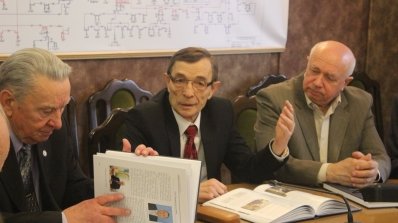 АТ «Вінницяобленерго» – personal account, transmit meter readings, call center 0 (800) 217-217 Ветерани завжди у ритмі життя енергетики _6