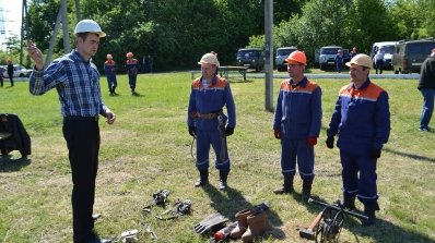 АТ «Вінницяобленерго» – особистий кабінет, передати покази лічильника, кол-центр 0 (800) 30-95-95 У Тульчині відбувся черговий етап змагань електромонтерів _15