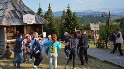 АТ «Вінницяобленерго» – особистий кабінет, передати покази лічильника, кол-центр 0 (800) 30-95-95 Колектив Крижопільських ЕМ мандрував Карпатами_10
