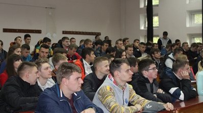 АТ «Вінницяобленерго» – особистий кабінет, передати покази лічильника, кол-центр 0 (800) 30-95-95 Андрій Поліщук відвідав рідну альма–матер_5