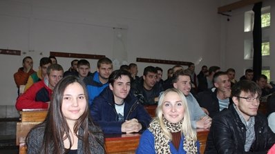 АТ «Вінницяобленерго» – особистий кабінет, передати покази лічильника, кол-центр 0 (800) 30-95-95 Андрій Поліщук відвідав рідну альма–матер_15