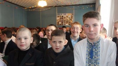 АТ «Вінницяобленерго» – особистий кабінет, передати покази лічильника, кол-центр 0 (800) 30-95-95 Енергетики відвідали вихованців Прибузької школи-інтернату_3