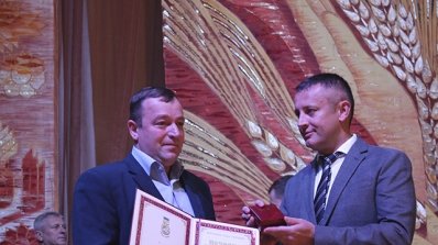 АТ «Вінницяобленерго» – особистий кабінет, передати покази лічильника, кол-центр 0 (800) 30-95-95 Наших колег відзначено державними нагородами_5