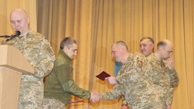 АТ «Вінницяобленерго» – особистий кабінет, передати покази лічильника, кол-центр 0 (800) 30-95-95 Вшанування захисників України - справа свята_5