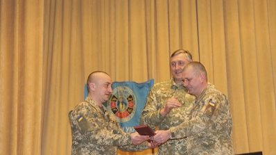 АТ «Вінницяобленерго» – особистий кабінет, передати покази лічильника, кол-центр 0 (800) 30-95-95 Вшанування захисників України - справа свята_6