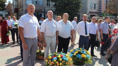АТ «Вінницяобленерго» – personal account, transmit meter readings, call center 0 (800) 217-217 Енергетики взяли участь в урочистостях з нагоди державних свят_9