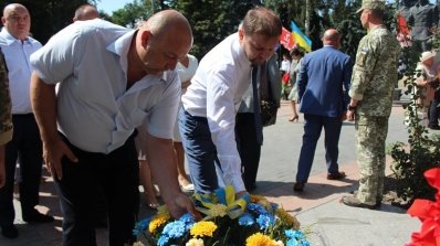 АТ «Вінницяобленерго» – personal account, transmit meter readings, call center 0 (800) 217-217 Енергетики взяли участь в урочистостях з нагоди державних свят_10