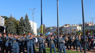 АТ «Вінницяобленерго» – personal account, transmit meter readings, call center 0 (800) 217-217 Енергетики взяли участь в урочистостях з нагоди державних свят_6