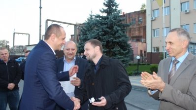 АТ «Вінницяобленерго» – особистий кабінет, передати покази лічильника, кол-центр 0 (800) 30-95-95 6 нових автомобілів отримали енергетики районних електромереж_5