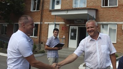 АТ «Вінницяобленерго» – особистий кабінет, передати покази лічильника, кол-центр 0 (800) 30-95-95 «У єдиної команди не має бути окремих завдань»._18