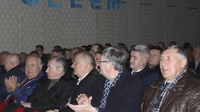 АТ «Вінницяобленерго» – особистий кабінет, передати покази лічильника, кол-центр 0 (800) 30-95-95 Енергетики привітали педагогів та студентів ФЕЕЕМ із золотим ювілеєм_2