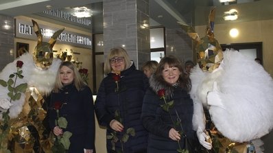 АТ «Вінницяобленерго» – особистий кабінет, передати покази лічильника, кол-центр 0 (800) 30-95-95 Жіноче свято наближається…_1