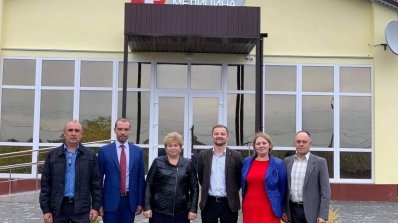 АТ «Вінницяобленерго» – personal account, transmit meter readings, call center 0 (800) 217-217 Праця енергетиків у допомогу громаді та медикам._5