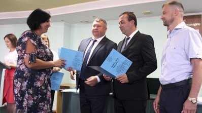 АТ «Вінницяобленерго» – особистий кабінет, передати покази лічильника, кол-центр 0 (800) 30-95-95 Влада Вінниччини відзначила працю енергетиків та привітала зі святами._6