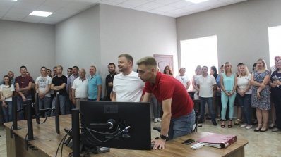 АТ «Вінницяобленерго» – особистий кабінет, передати покази лічильника, кол-центр 0 (800) 30-95-95 РОБОЧА ЗУСТРІЧ З ПРАЦІВНИКАМИ ВМЕМ._1
