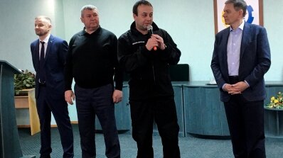 АТ «Вінницяобленерго» – особистий кабінет, передати покази лічильника, кол-центр 0 (800) 30-95-95 У ДЕНЬ ПРОФЕСІЙНОГО СВЯТА РОБОТА ЕНЕРГЕТИКІВ НЕ ПРИПИНЯЄТЬСЯ._3