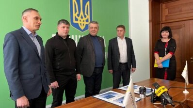 АТ «Вінницяобленерго» – особистий кабінет, передати покази лічильника, кол-центр 0 (800) 30-95-95 Про презентацію поштового блоку "Воїни світла. Воїни добра" за участі енергетиків._2