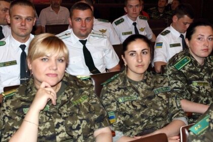 АТ «Вінницяобленерго» – особистий кабінет, передати покази лічильника, кол-центр 0 (800) 30-95-95 Енергетики допомагають захисникам України_0