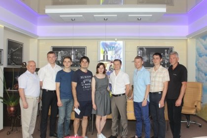 АТ «Вінницяобленерго» – особистий кабінет, передати покази лічильника, кол-центр 0 (800) 30-95-95 Андрій Поліщук зустрівся з нашими спортсменами-переможцями_0