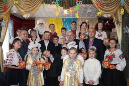 АТ «Вінницяобленерго» – особистий кабінет, передати покази лічильника, кол-центр 0 (800) 30-95-95 До дітей - завжди з радістю_0