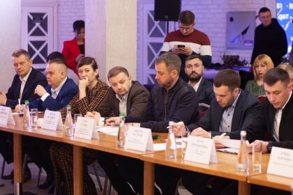 АТ «Вінницяобленерго» – особистий кабінет, передати покази лічильника, кол-центр 0 (800) 30-95-95 Андрій Поліщук взяв участь у роботі Міжвідомчої наради щодо створення індустріальних парків._0