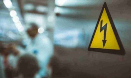 АТ «Вінницяобленерго» – особистий кабінет, передати покази лічильника, кол-центр 0 (800) 30-95-95 Про небезпеку ураження електричним струмом_0